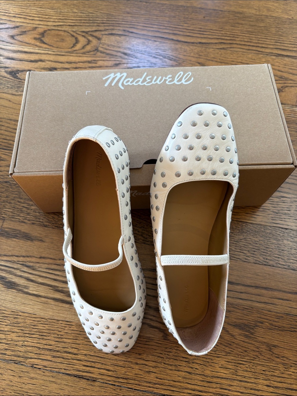 Madewell Greta ivory Studded leather ballet  Flats with Silver Accents, 7.5